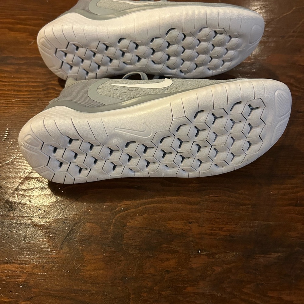 Nike - Picture 5 of 5
